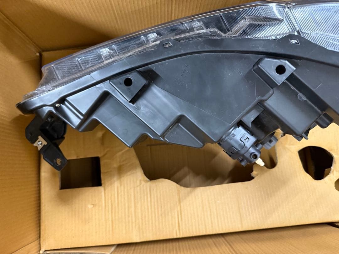 WRV右ヘッドライト