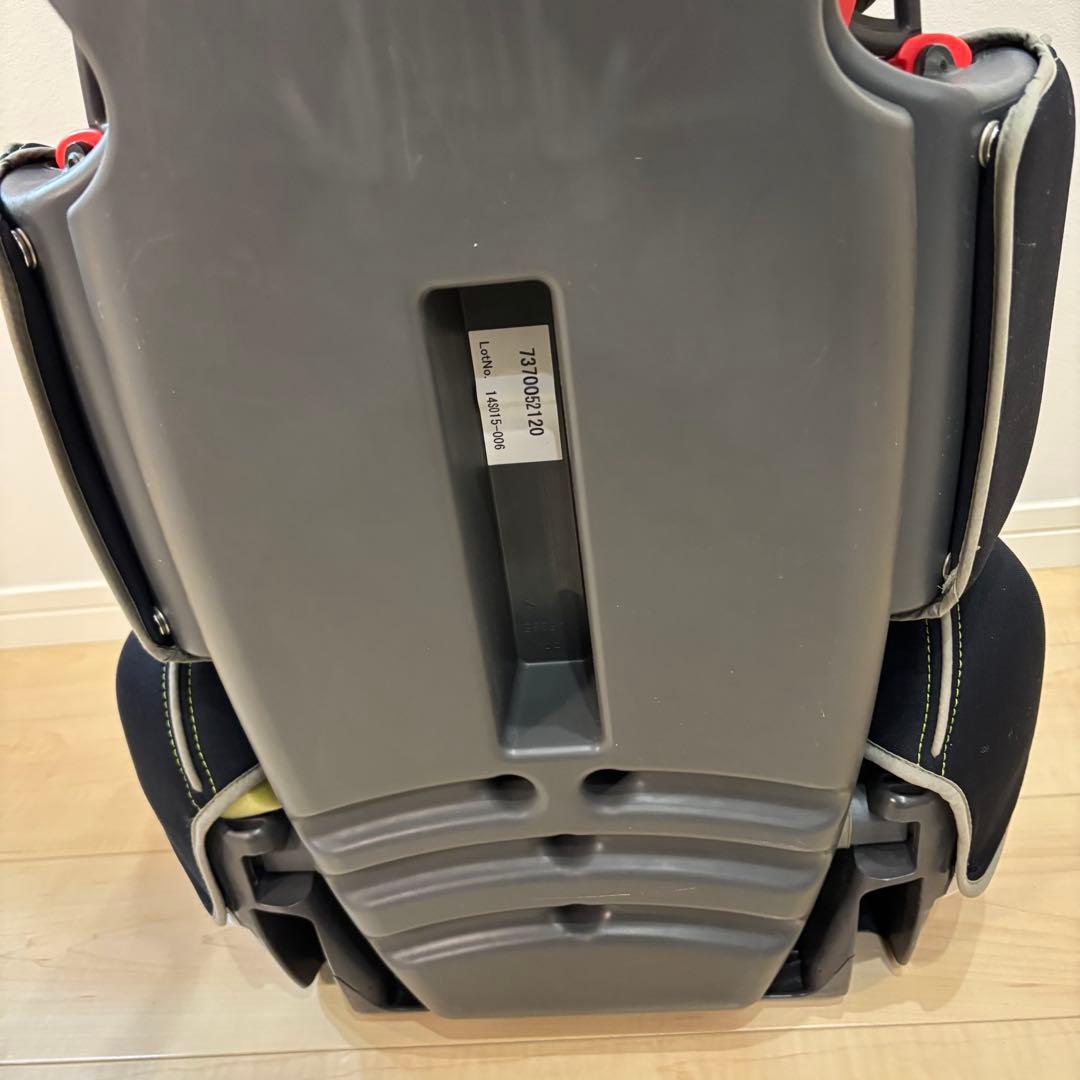 【良品】ジュニアシート トヨタ純正 TOYOTA 3歳～12歳 TAKATA