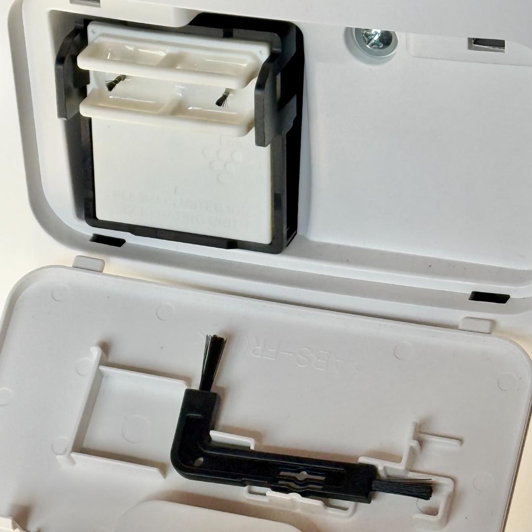 2021年製 シャープ プラズマクラスターユニット搭載ハイブリッド除湿機