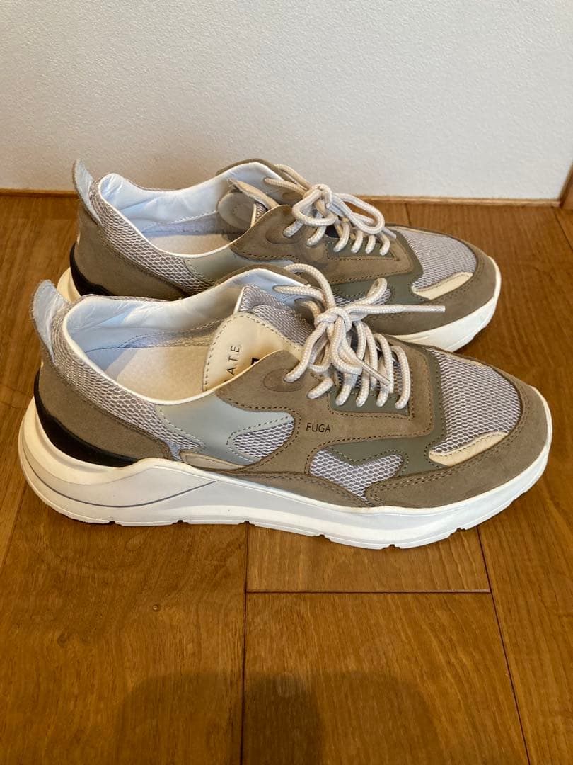 DATE デイト FUGA スニーカー　24.5