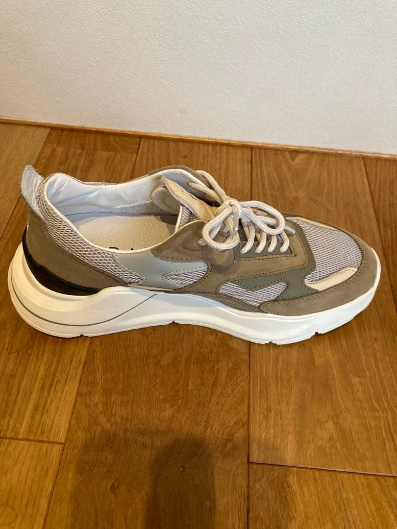 DATE デイト FUGA スニーカー　24.5