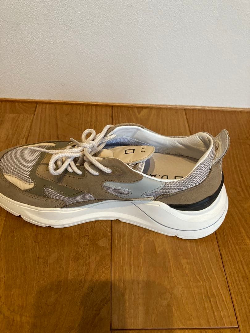 DATE デイト FUGA スニーカー　24.5