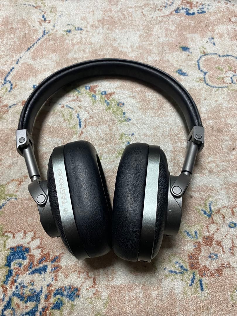 ヘッドホン TAG HEUER Master & Dynamic MW60