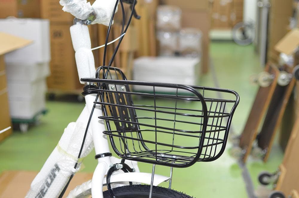 在庫処分 折りたたみ自転車 6段変速２６インチ ミニベロ ママチャリカゴ付【白】