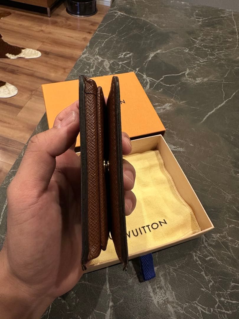 【レア】LOUIS VUITTONモノグラム 折り財布
