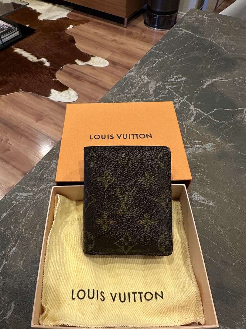 【レア】LOUIS VUITTONモノグラム 折り財布