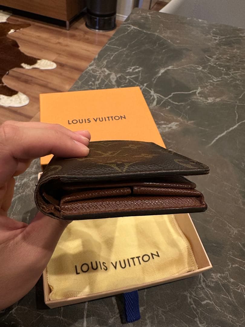 【レア】LOUIS VUITTONモノグラム 折り財布