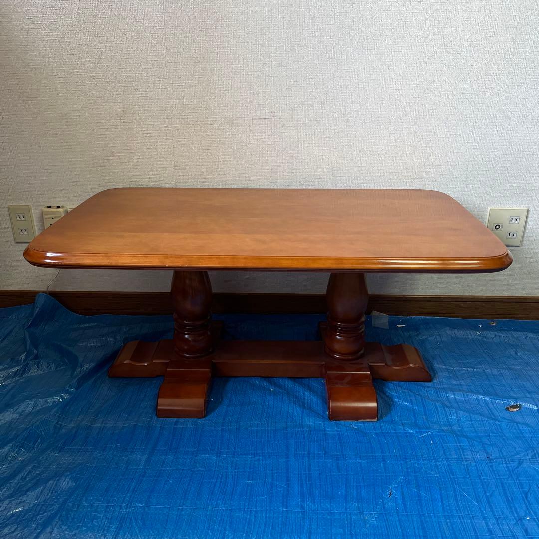 横浜ダニエル ローテーブル