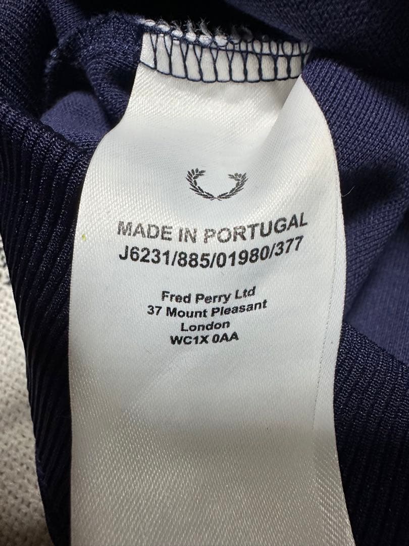 FRED PERRY Taped Track Jacket ネイビー　J6231