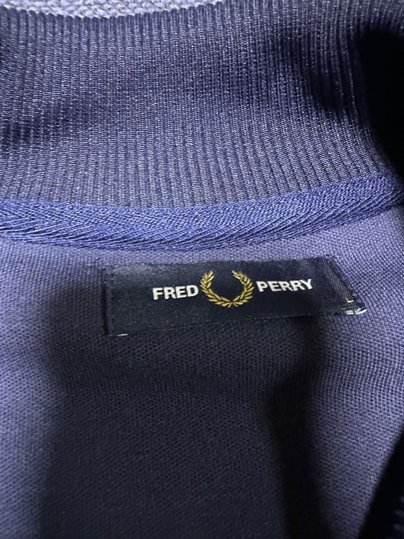 FRED PERRY Taped Track Jacket ネイビー　J6231