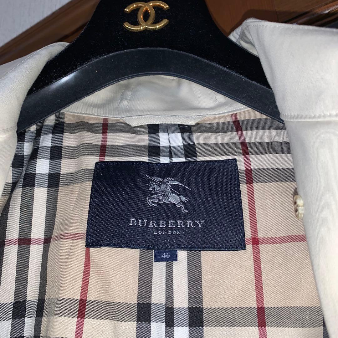 この冬にこだわりの超美品　46 バーバリー　 オフホワイト ロングコート男女兼用