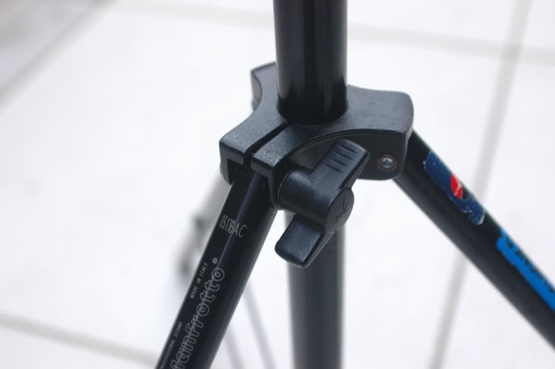 マンフロット　ライトスタンド051JBAC（エアクッション）2本セット