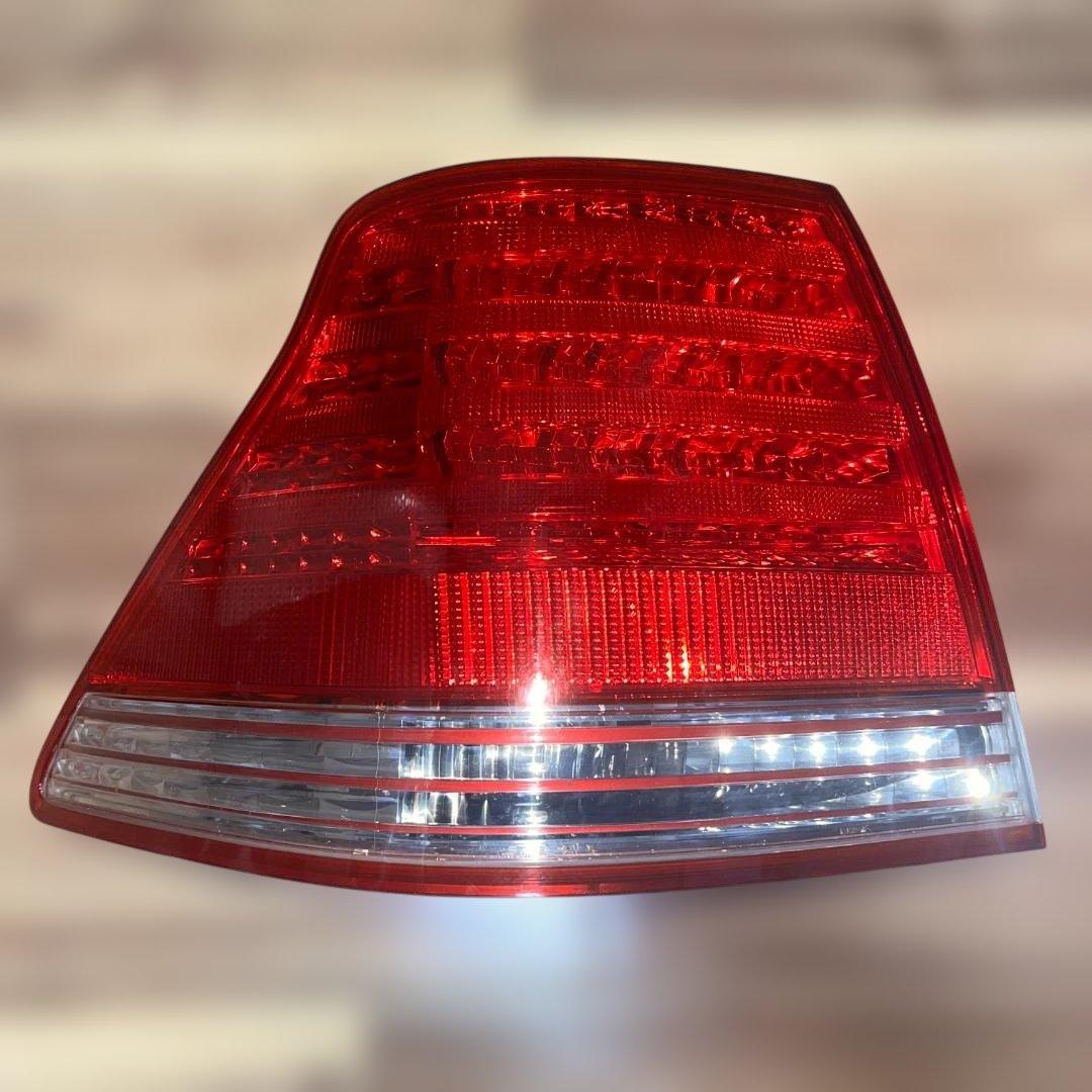 180系 クラウンロイヤル 前期 純正 テールランプ ICHIKO 30-303