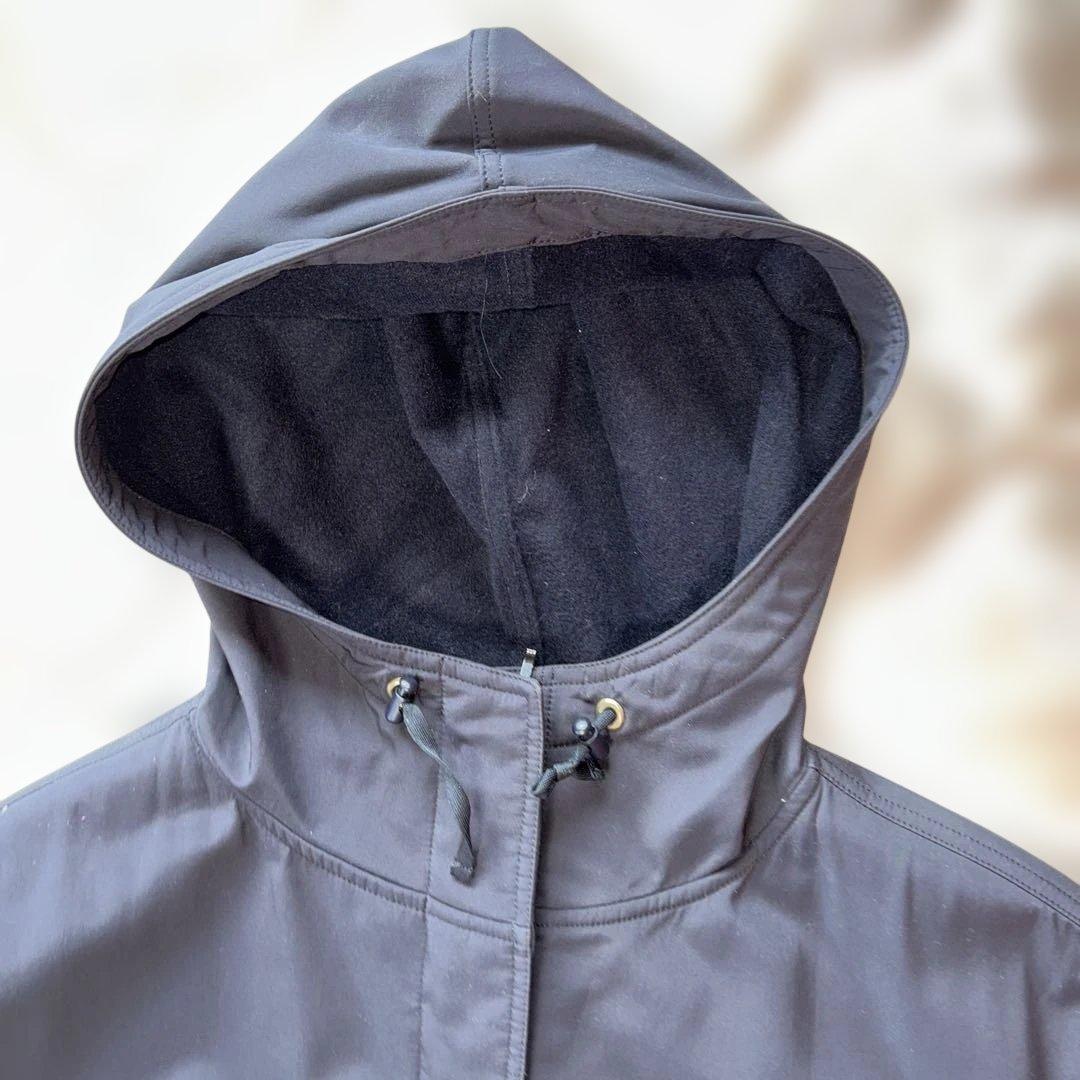 ゆ*り様 トクコ　花柄プリント フード付きジャケット 黒　TOKUKO