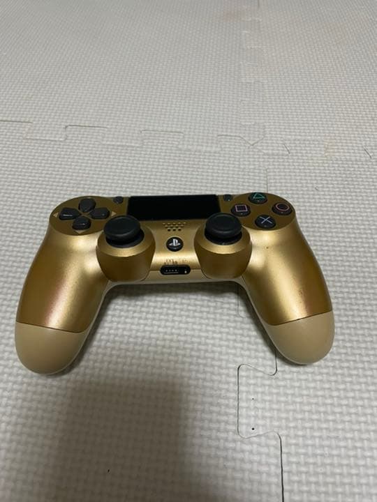 薄型！ps4 1TB！　CUH2000B！　すぐに遊べる！