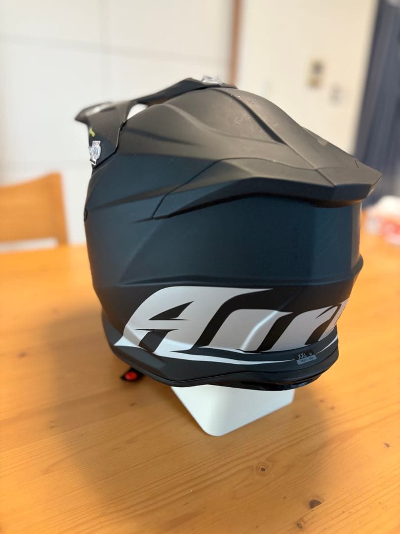 Airoh フルフェイスヘルメット マットブラック