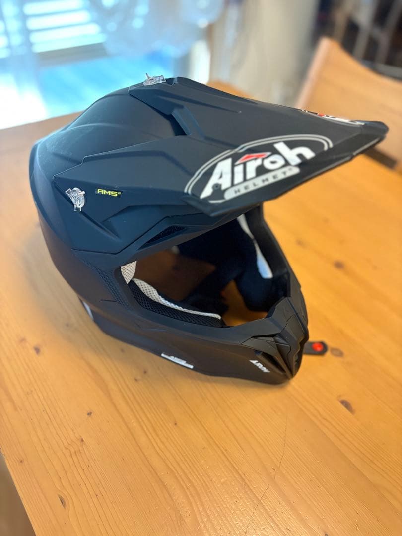 Airoh フルフェイスヘルメット マットブラック