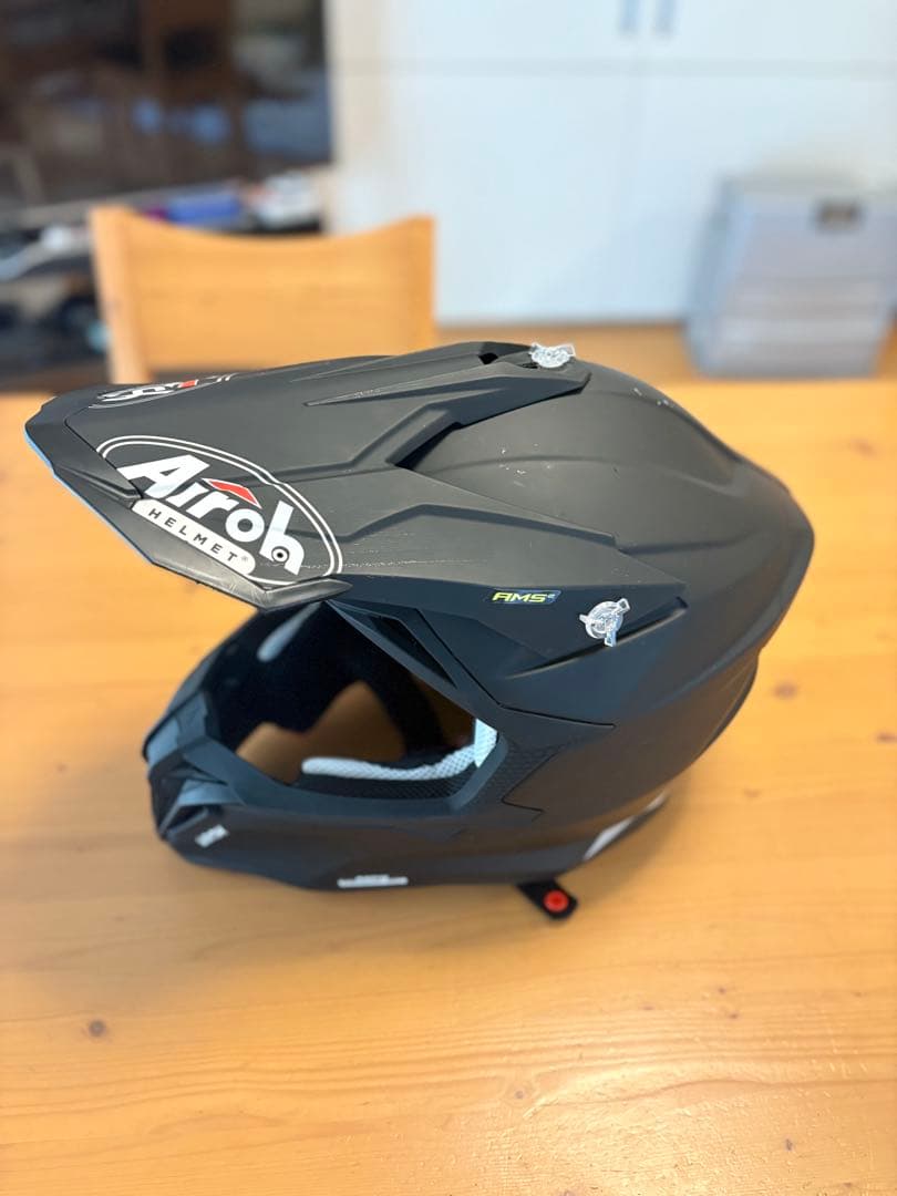 Airoh フルフェイスヘルメット マットブラック