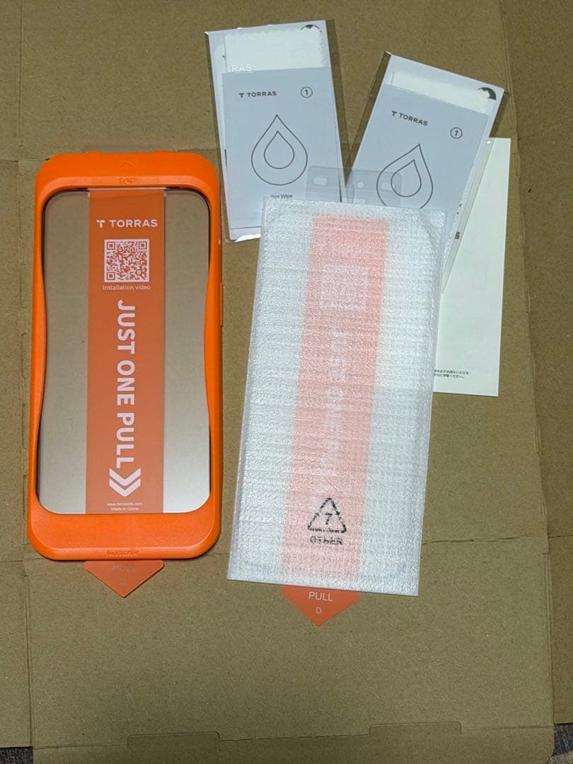 iPhone 17 Pro Max TORRAS ケースとフィルム2枚セット