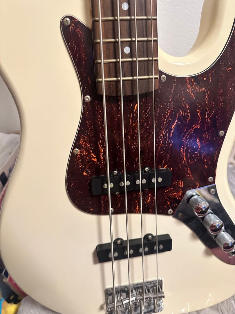 フォトジェニック4弦エレキベース