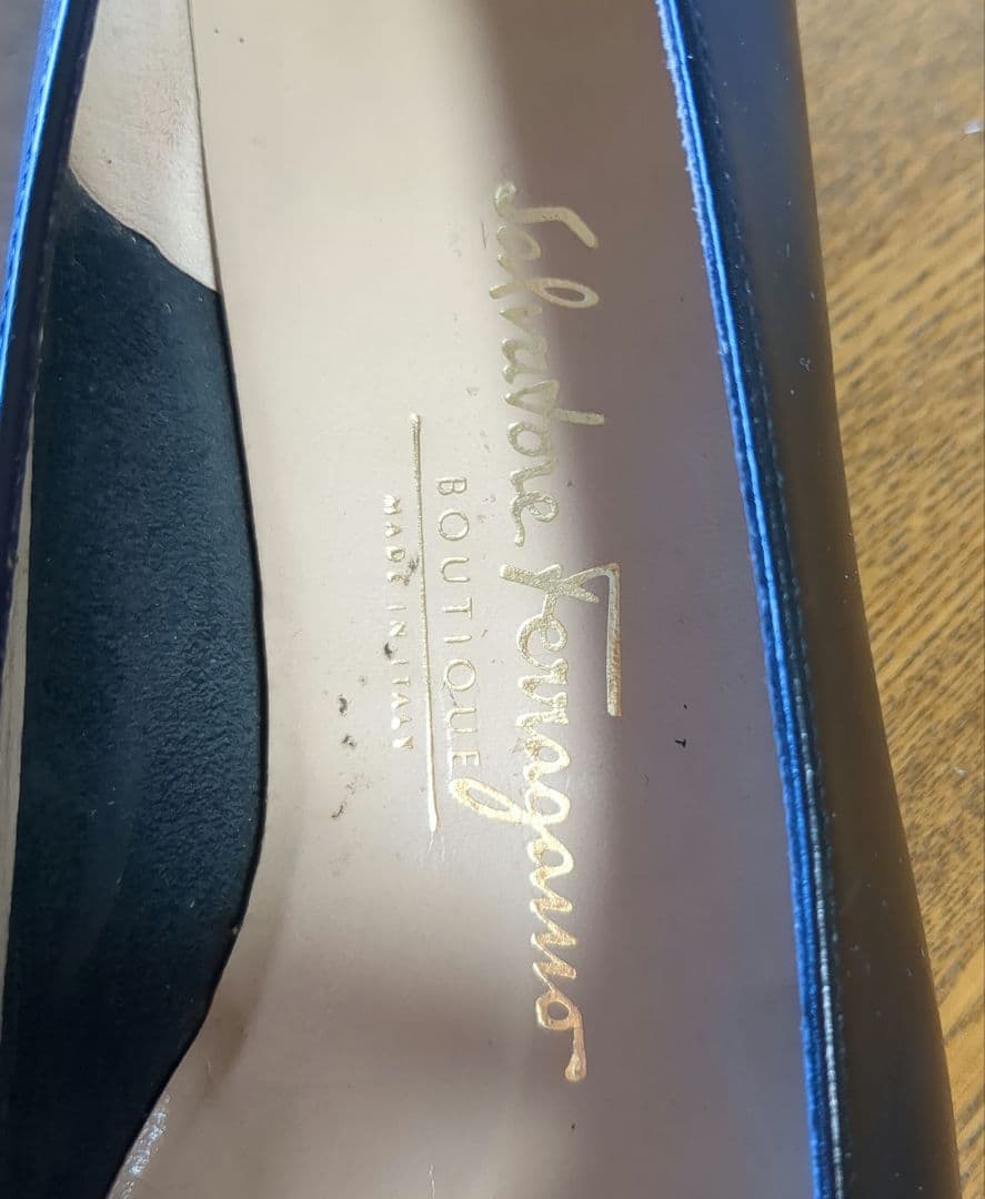 フェラガモ　靴