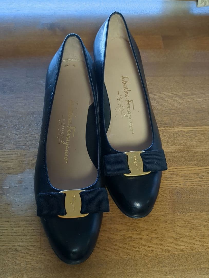 フェラガモ　靴