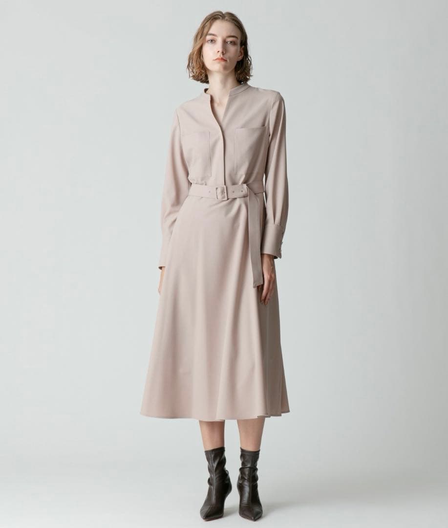 梳毛調ポリエステルスラッシュネックワンピース　2 ベージュ