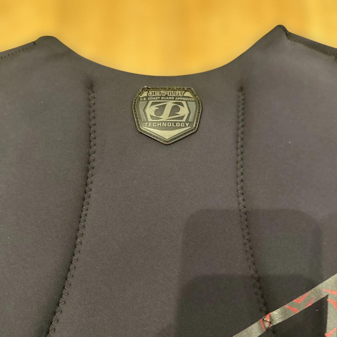 JETPILOT ライフジャケット 赤/黒ジェットパイロットウェイクジェット