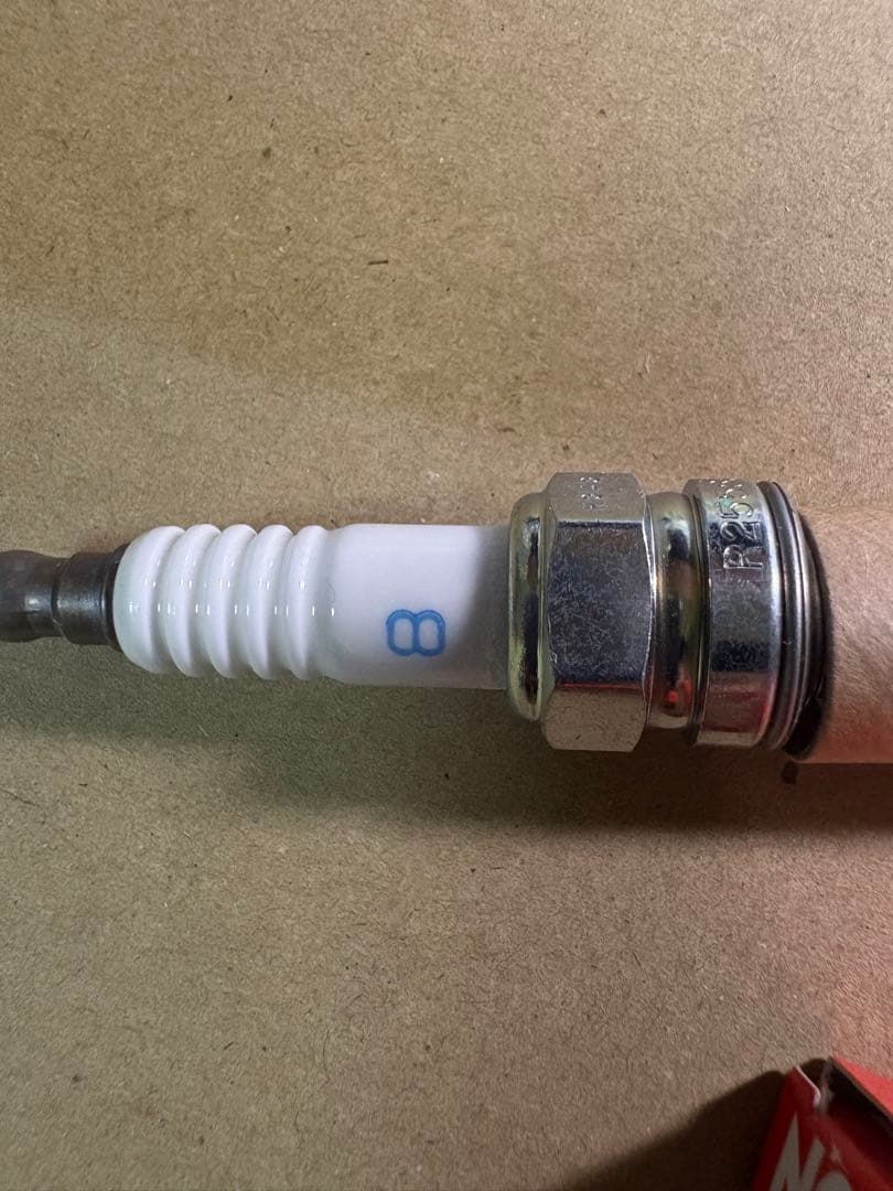 HA36S用　NGKのレーシングプラグR2556G-8 3本セット