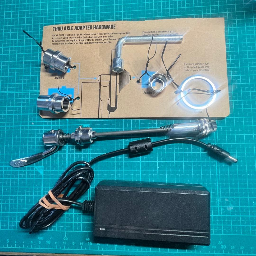 WAHOO KICKR CORE スマートトレーナー　コンセントアダプター付