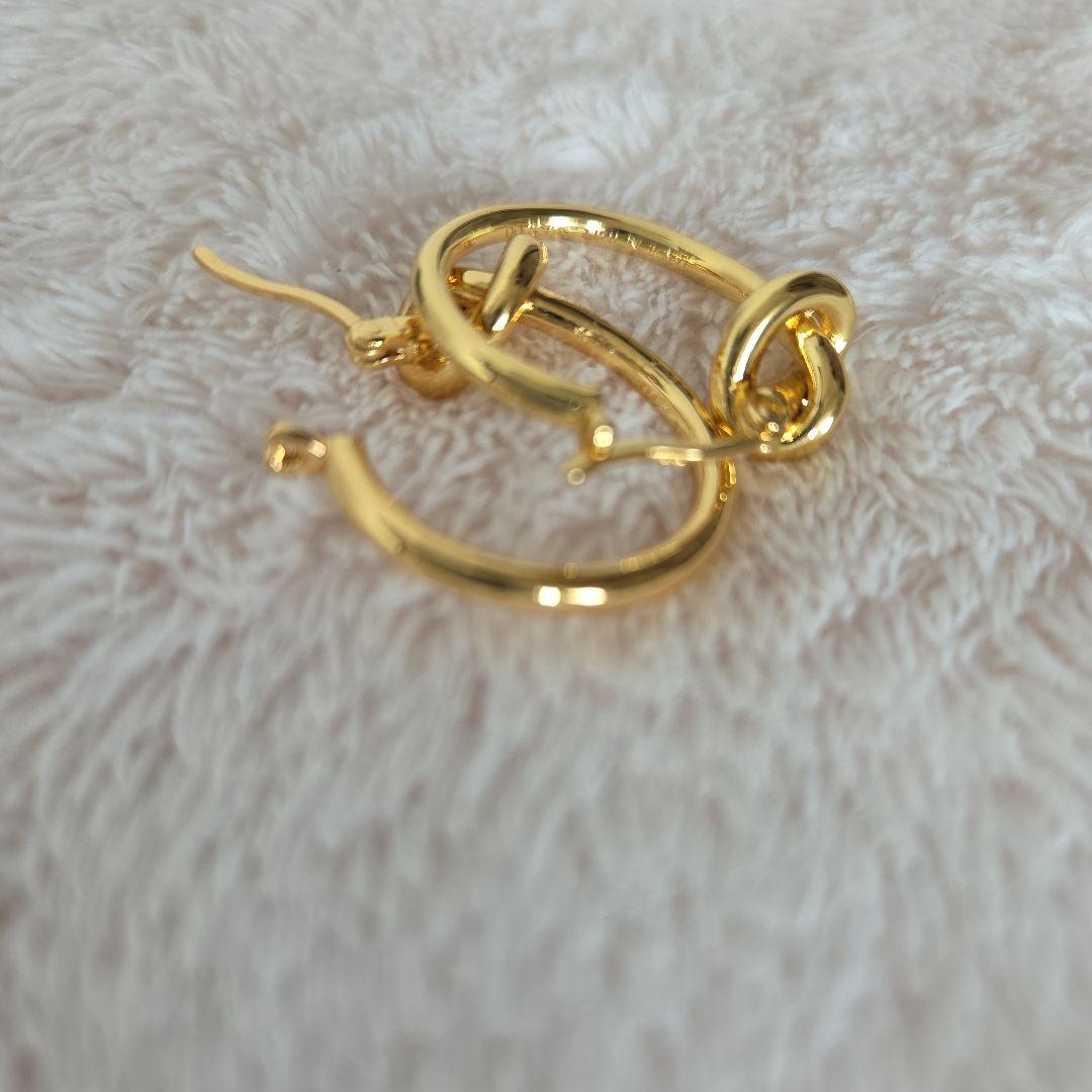 CELINE 　セリーヌ　ノットフープピアス