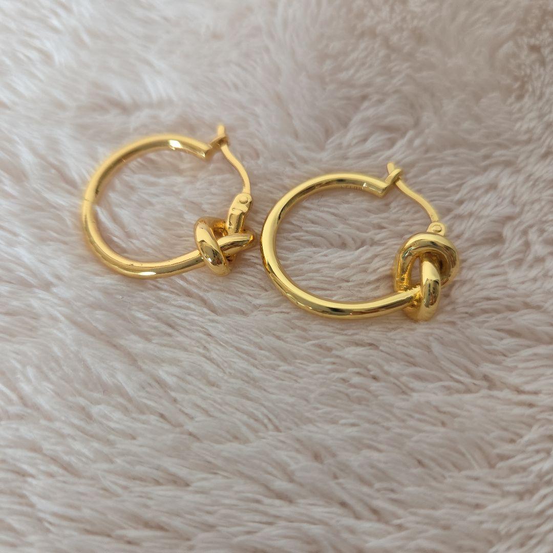 CELINE 　セリーヌ　ノットフープピアス