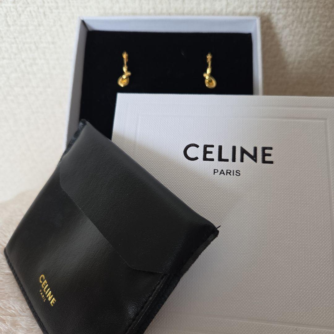 CELINE 　セリーヌ　ノットフープピアス