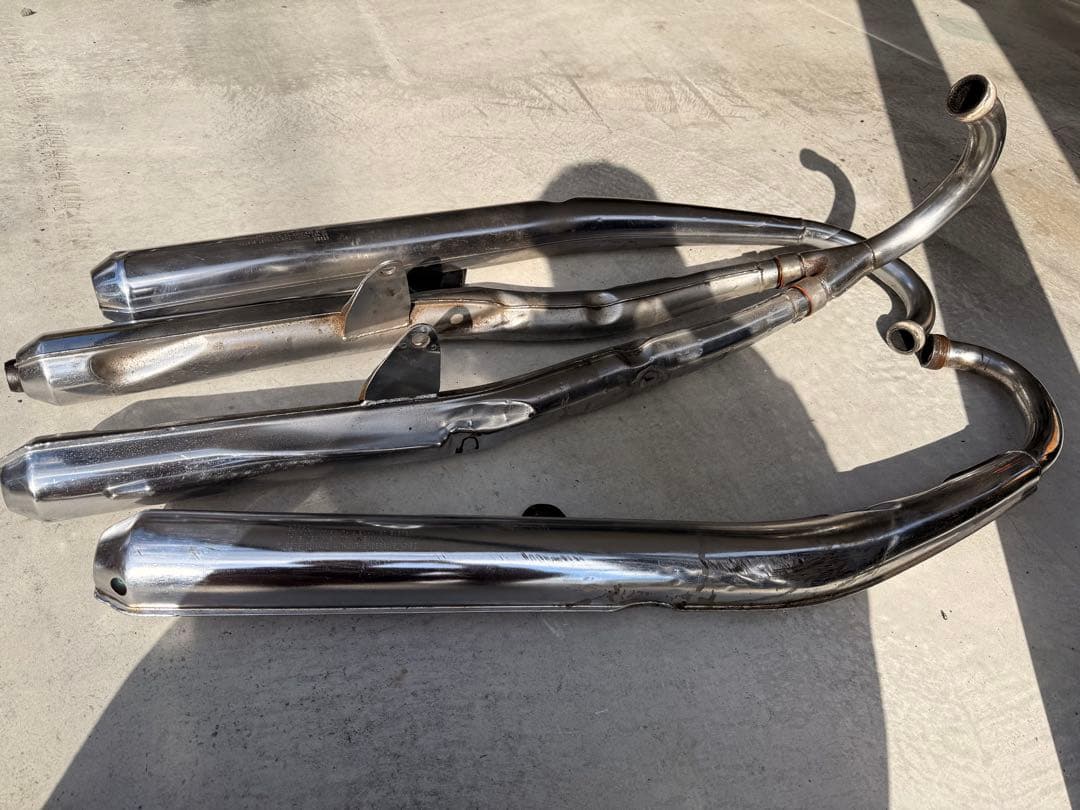 gt380 純正マフラー