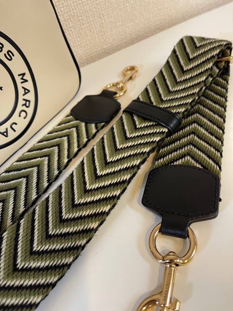 美品✨MARC JACOBS ショルダーバッグ アイボリー