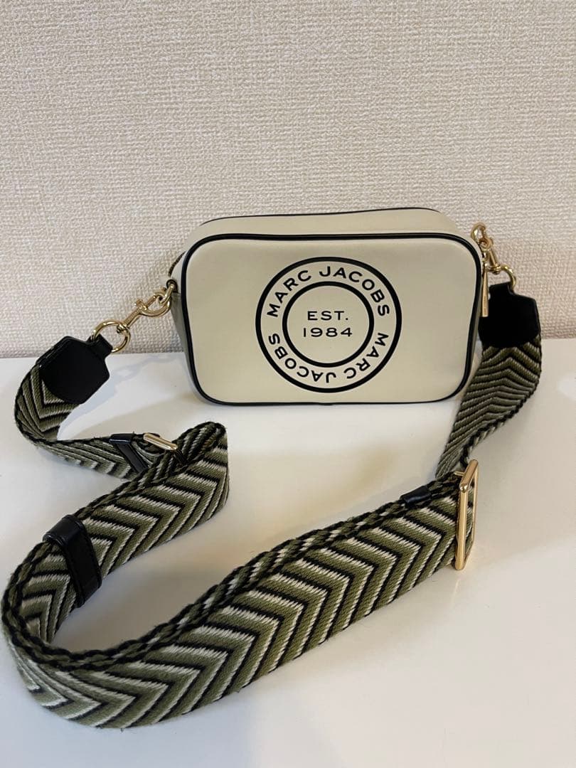 美品✨MARC JACOBS ショルダーバッグ アイボリー
