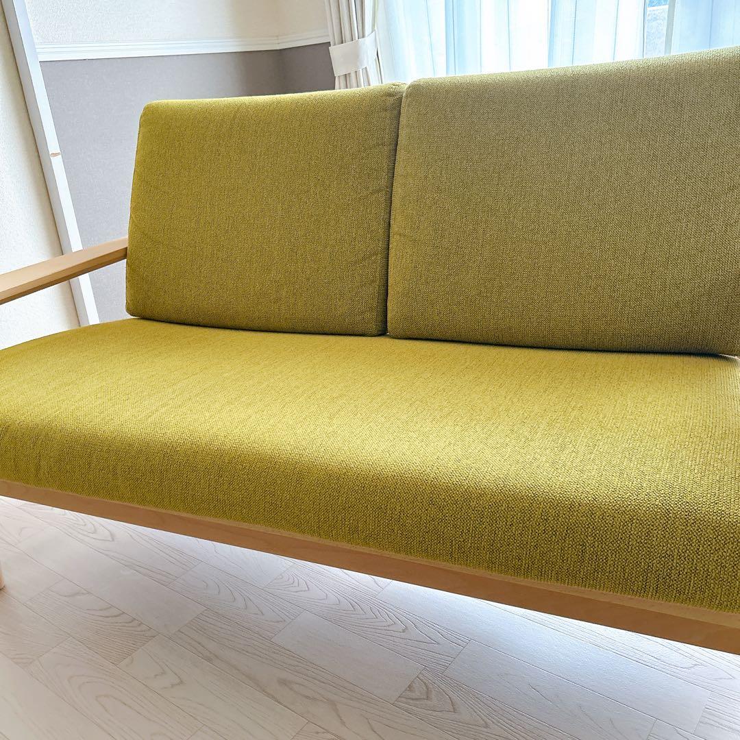 【正規品証明書付き】カリモク2人掛ソファ138㎝ WD4302ミモザピュアビーチ