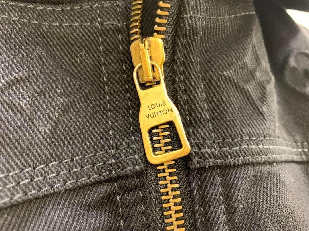 @xyz　モノグラムディテールフーデッドデニムジャケット　⭐︎