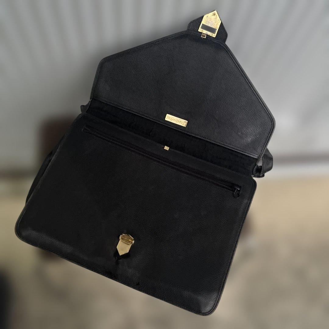 イヴサンローラン　ショルダーバッグ 2way カサンドラロゴ