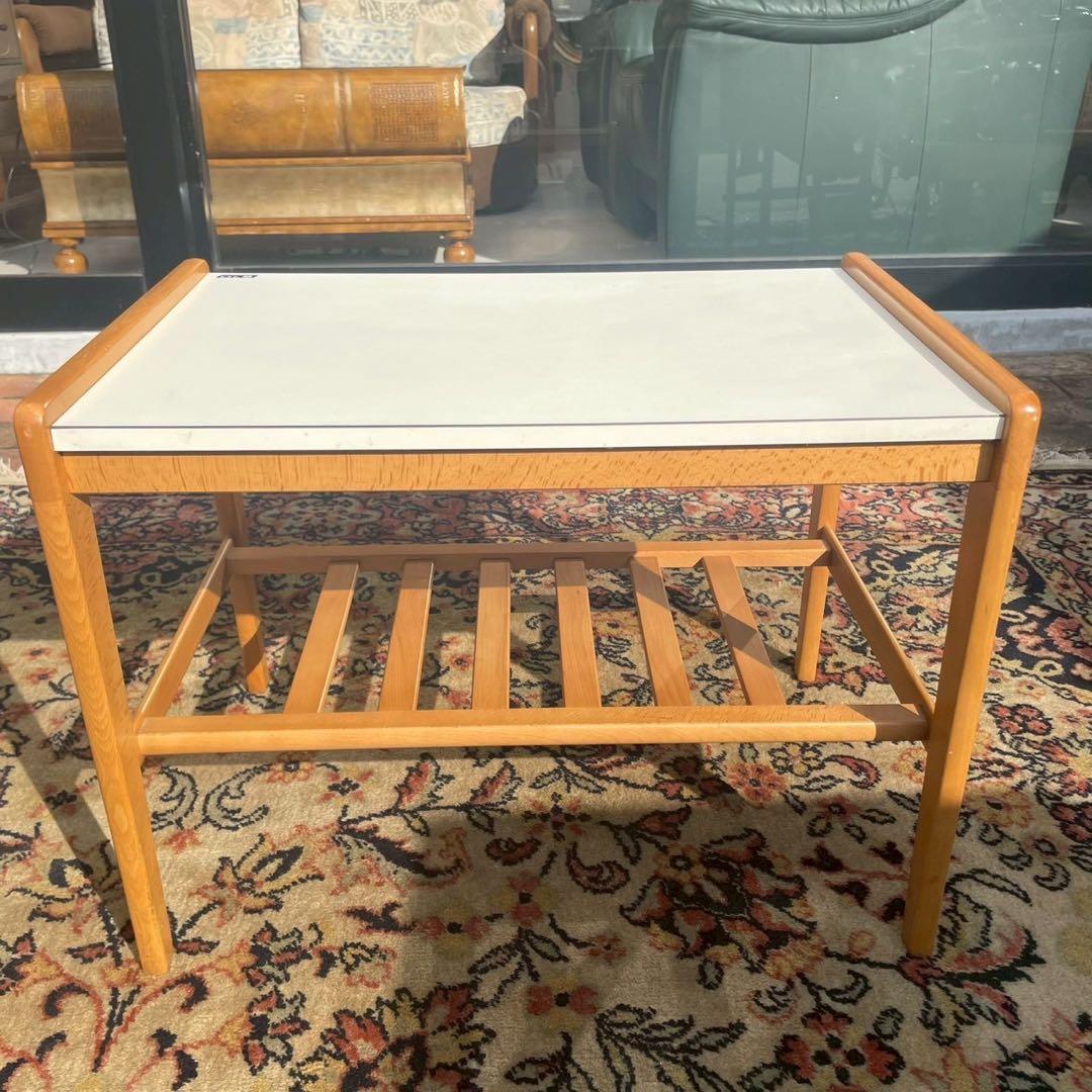 カリモク　サイドテーブル　ローテーブル　ミニ　小さめ　白色