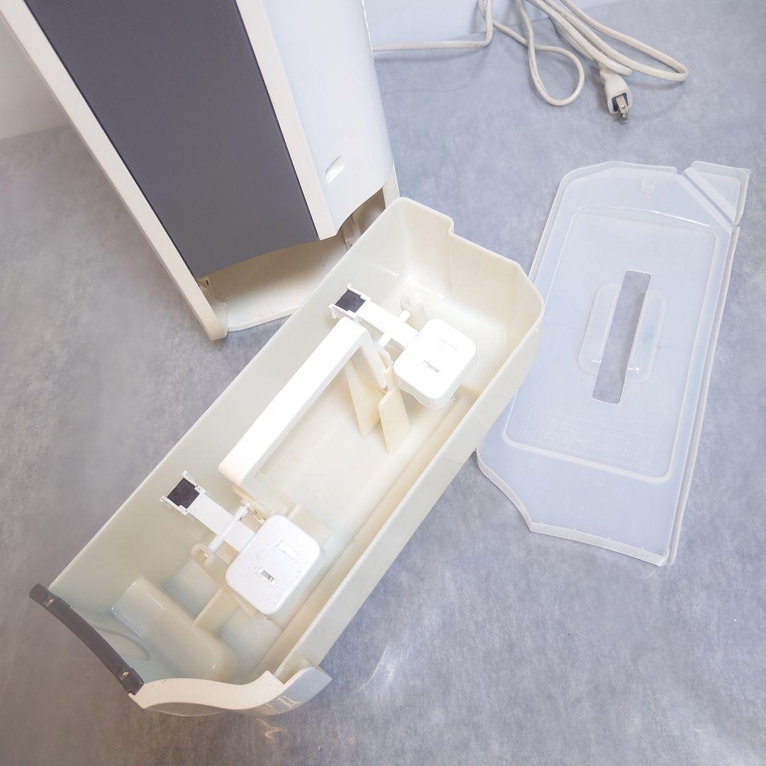 希少 TOSHIBA 除湿機 RAD-DP70X ホワイト