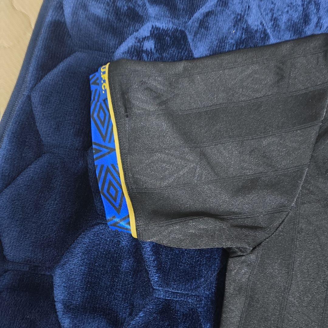 ゆ*み様 【激レア】1995年 Umbro CANTONA マンチェスターユナイ