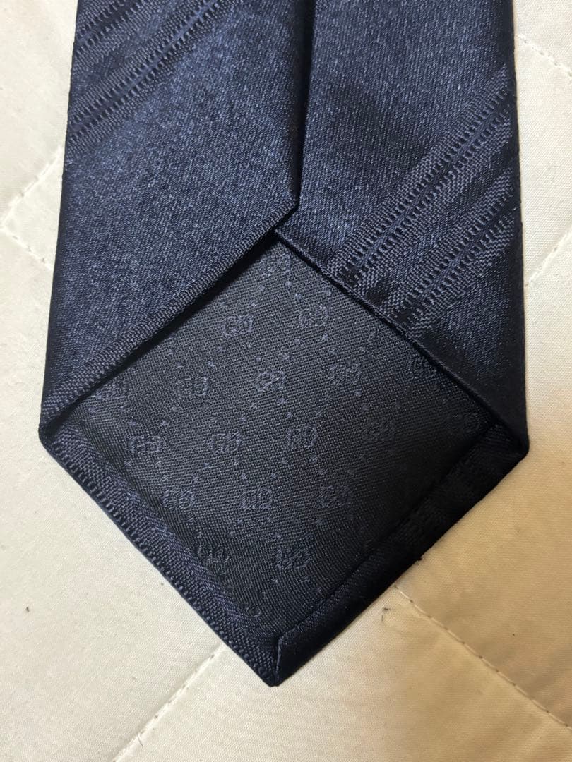 定価23,950円GUCCI ダークネイビー ストライプ ネクタイ