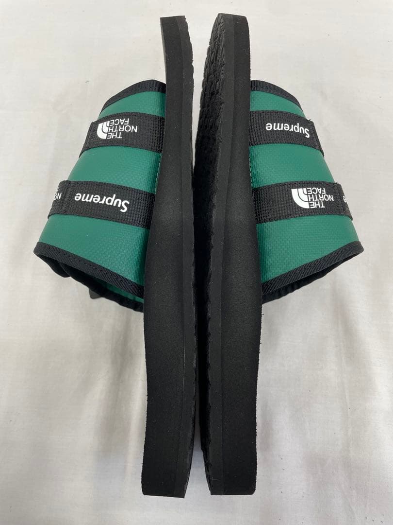 knmen150-0269 Svpreme×THENORTHFACE サンダル