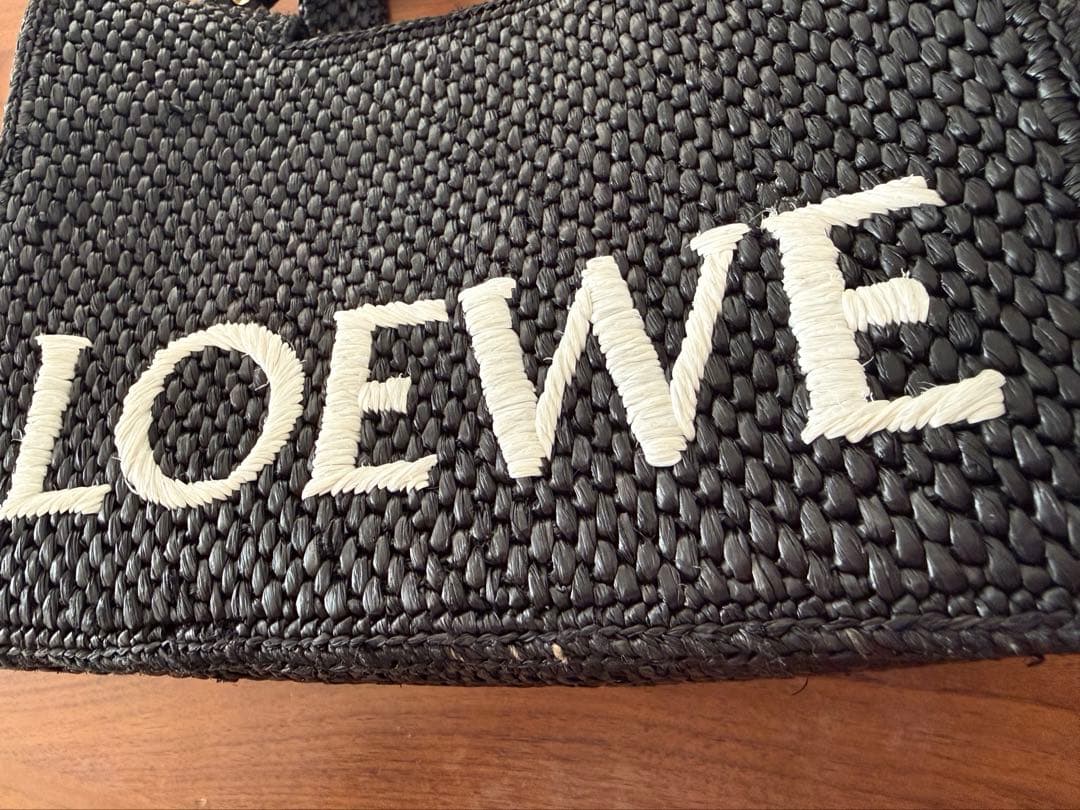LOEWE フォントトート スモール
