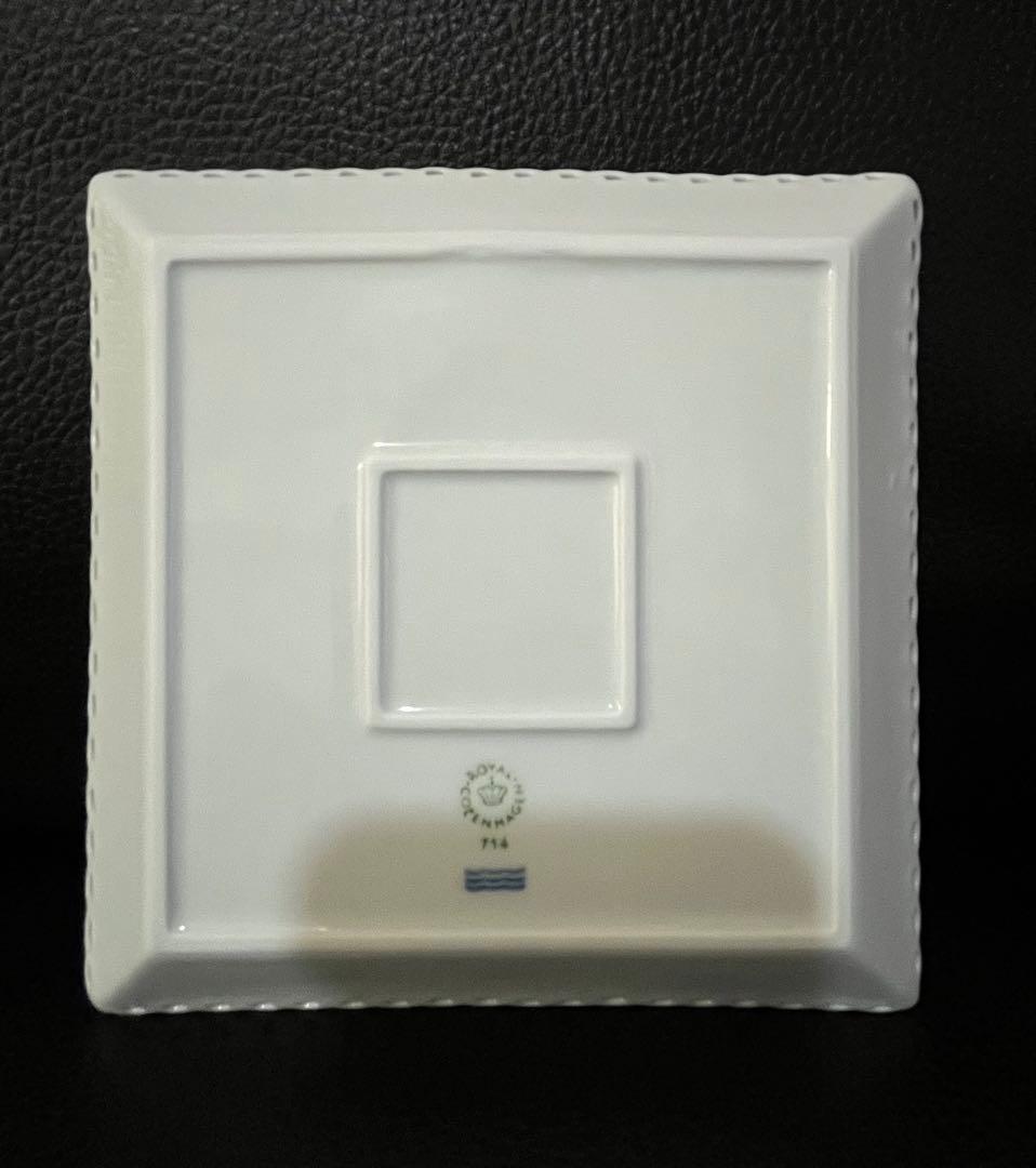 ロイヤルコペンハーゲン ホワイトフルーテッド フルレース ディッシュ スクエア