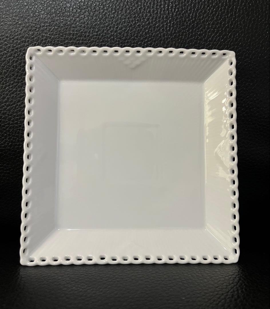 ロイヤルコペンハーゲン ホワイトフルーテッド フルレース ディッシュ スクエア