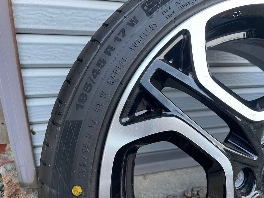 スイフト　純正ホイール　17インチ　新車外し