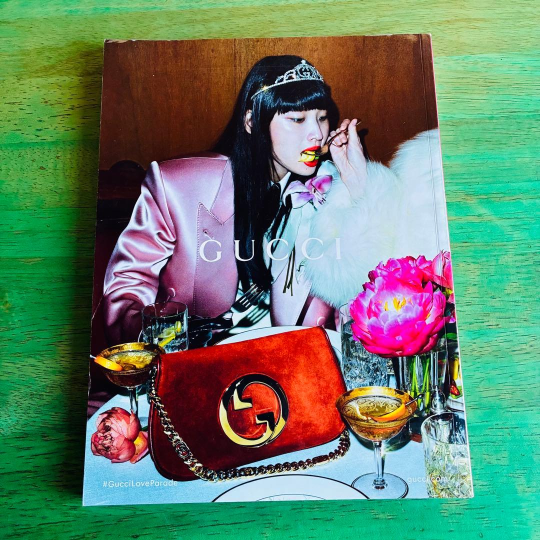 洋書　BUFFALO PINK