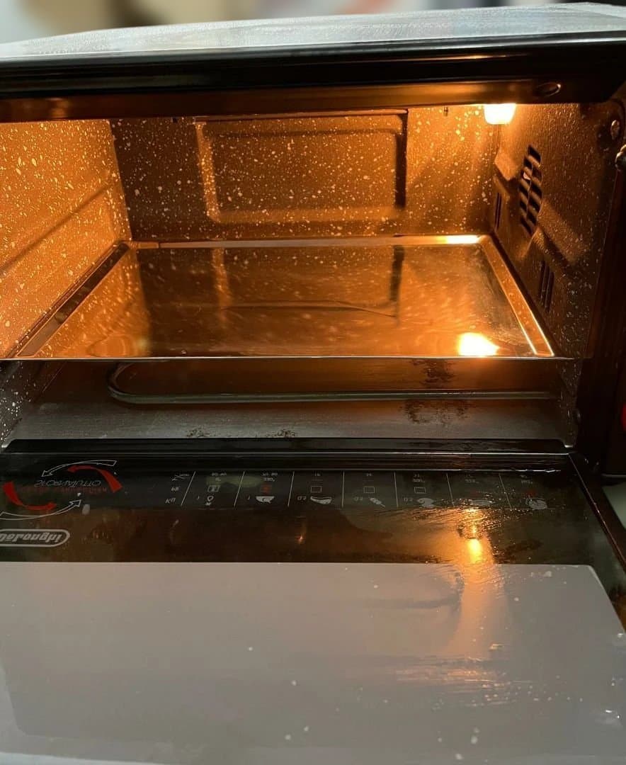 DeLonghi ターボ機能付き電気オーブン